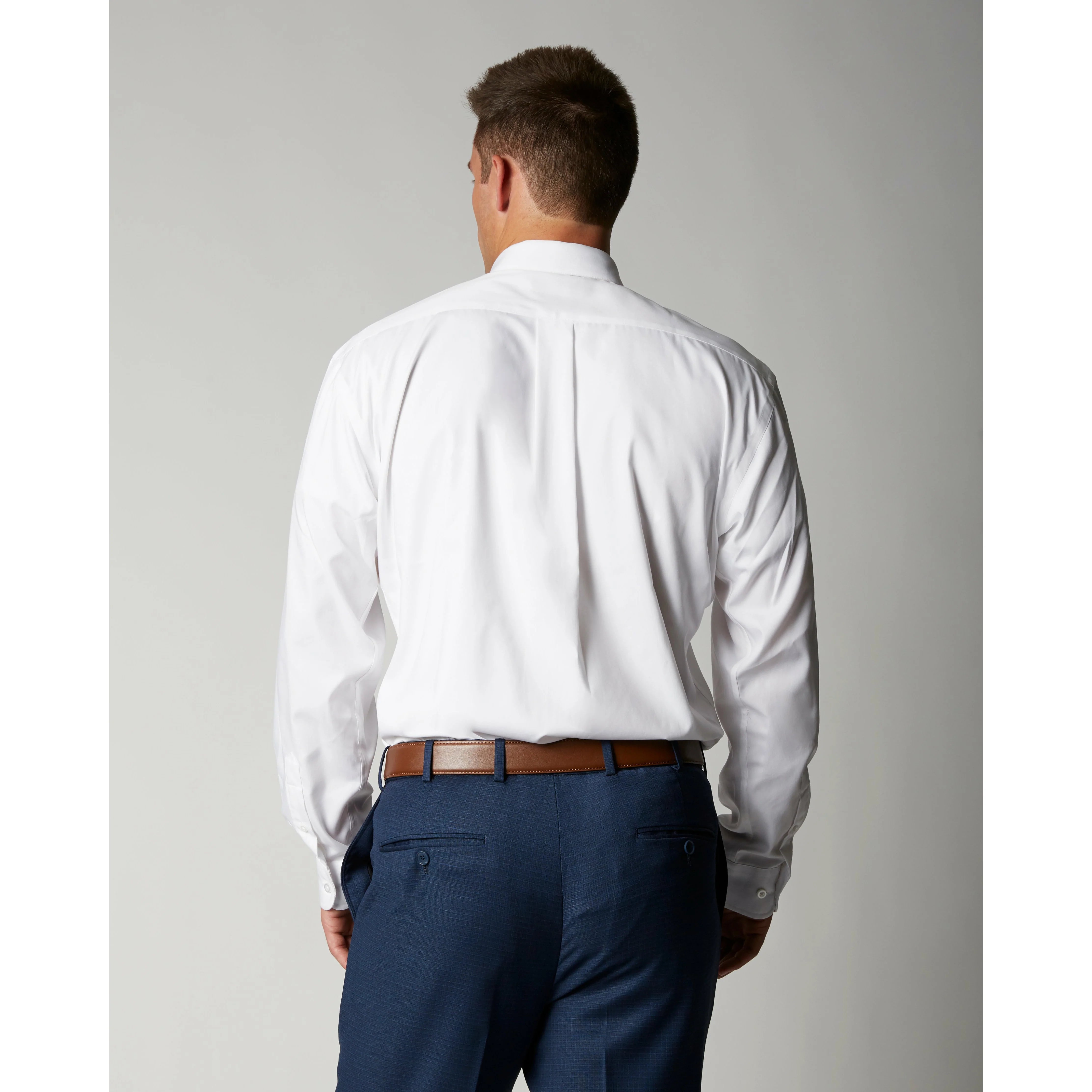 Camisa de vestir Tour Athletic Fit